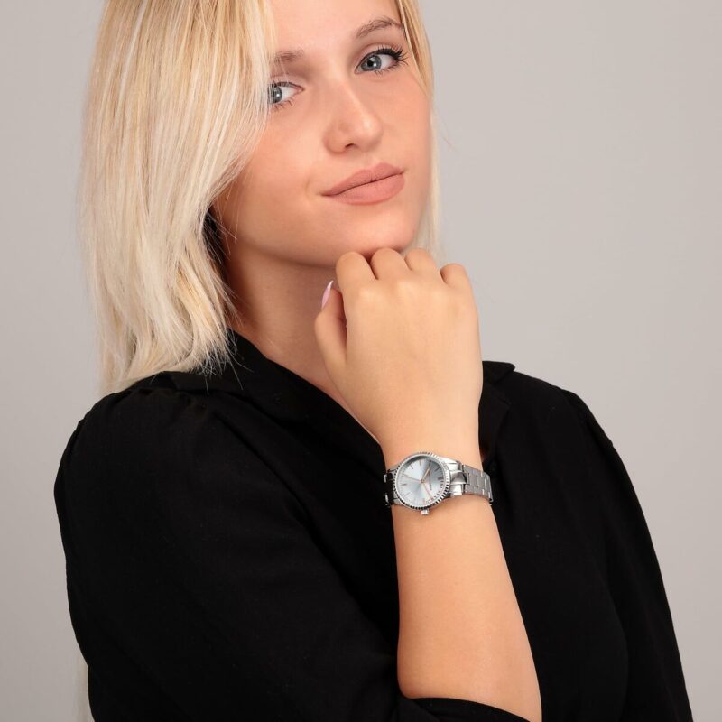 S72128747_4